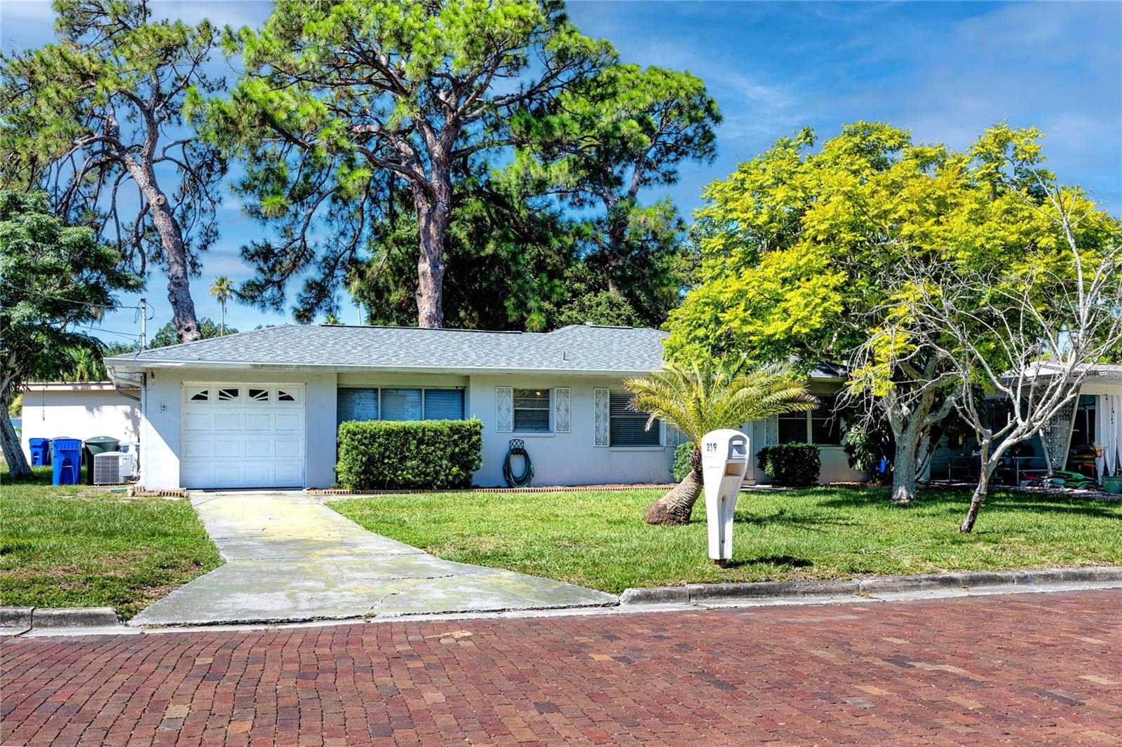219 BUENA VISTA DR N, DUNEDIN, FL, 34698
