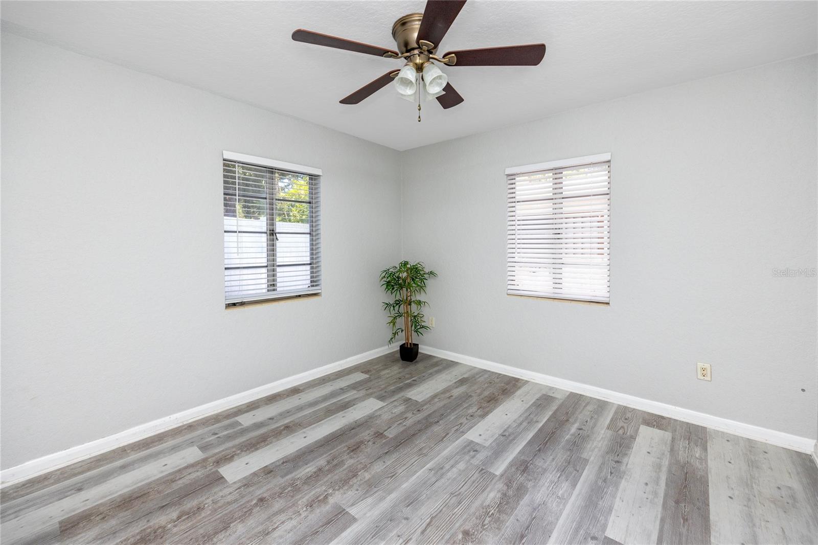 219 BUENA VISTA DR N, DUNEDIN, FL, 34698