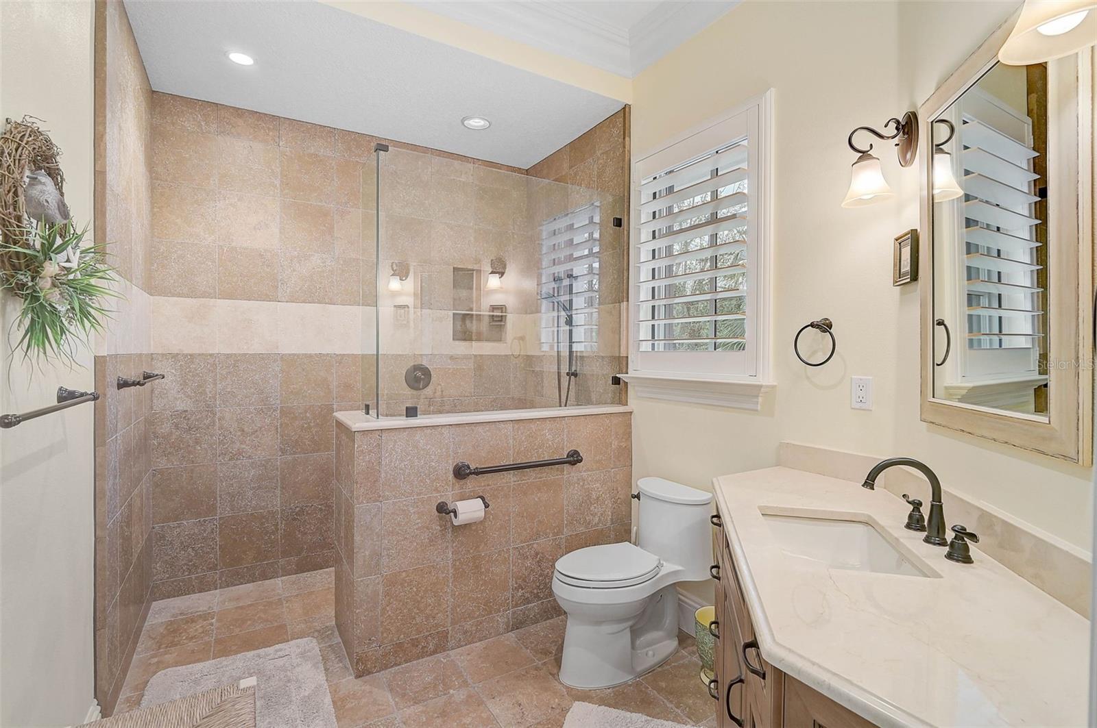 A4637260 Property Photo