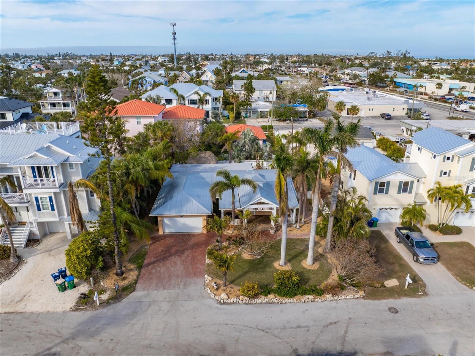 306 55TH ST, HOLMES BEACH, FL, 34217