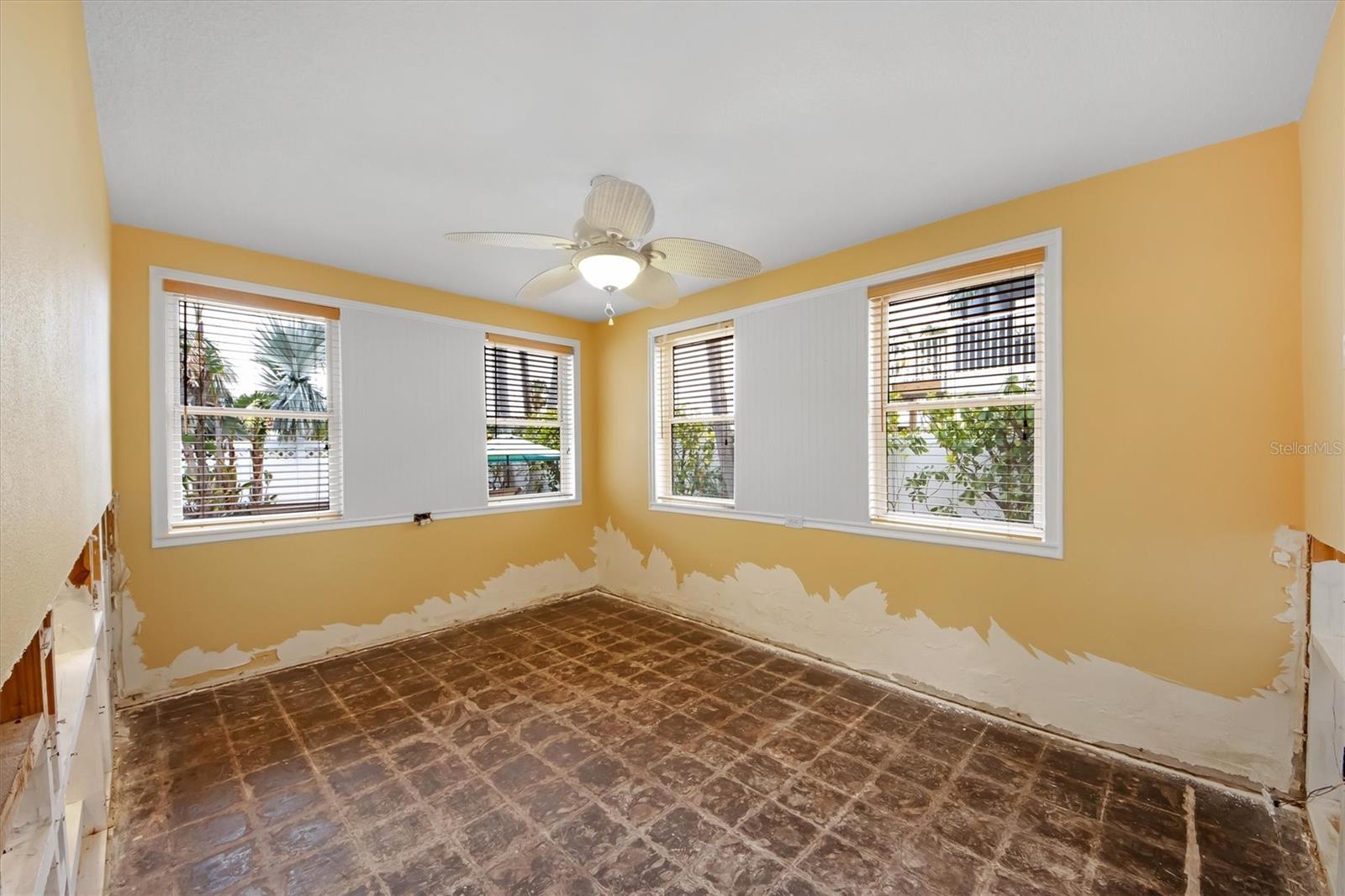 306 55TH ST, HOLMES BEACH, FL, 34217