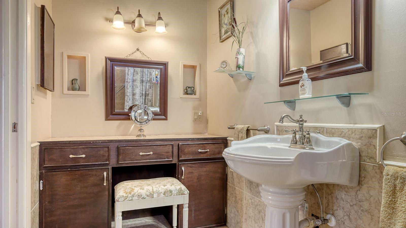 6556 WATERFORD CIR, SARASOTA, FL, 34238