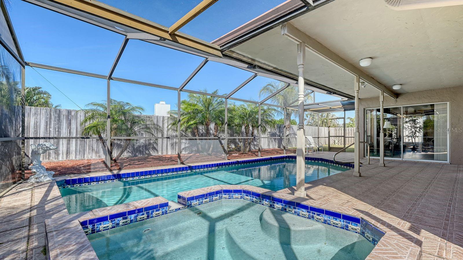 6556 WATERFORD CIR, SARASOTA, FL, 34238