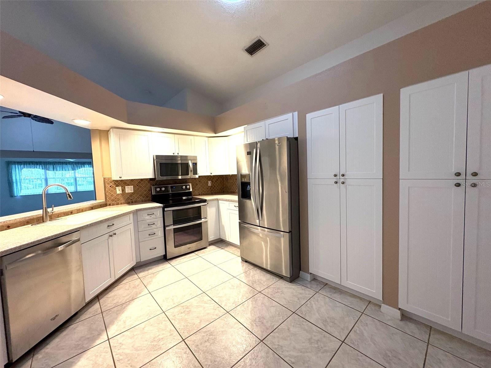 4527 FERN DR #26, BRADENTON, FL, 34208