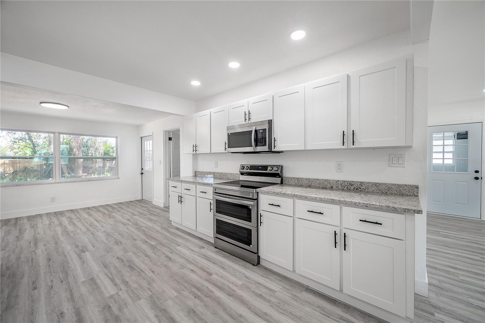 2318 GRANADA CIR W, ST PETERSBURG, FL, 33712