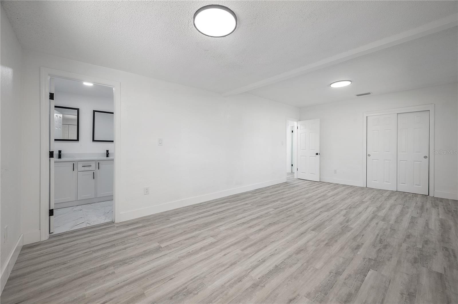 2318 GRANADA CIR W, ST PETERSBURG, FL, 33712