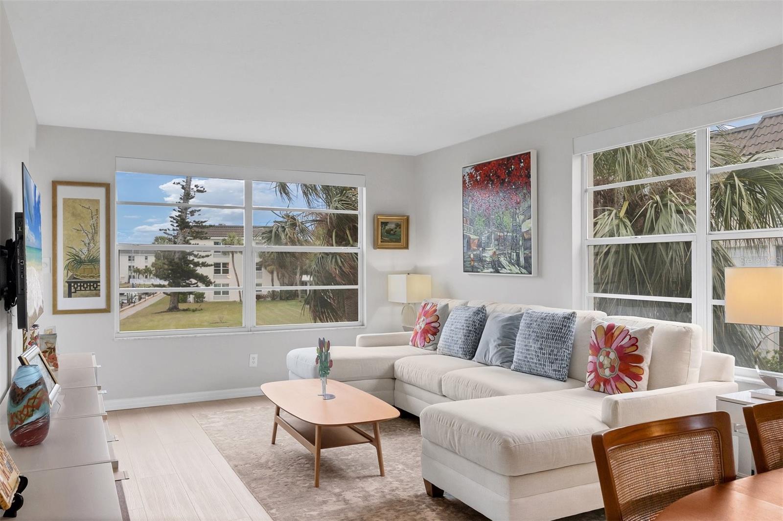 4350 CHATHAM DR #208, LONGBOAT KEY, FL, 34228