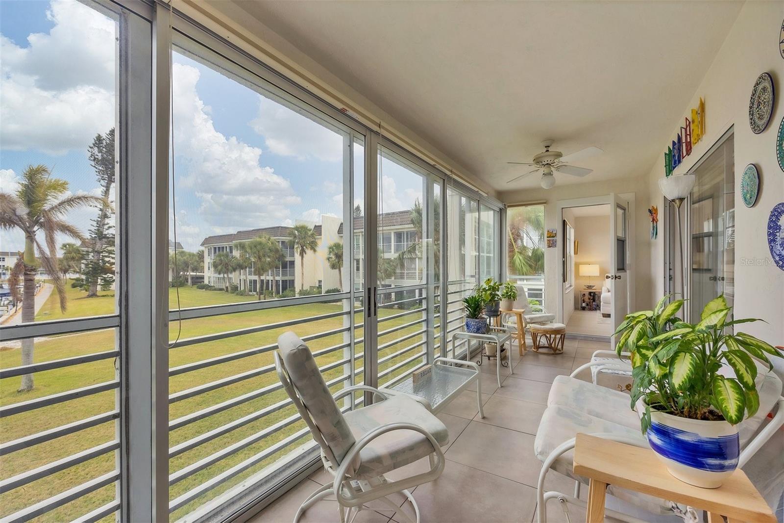 4350 CHATHAM DR #208, LONGBOAT KEY, FL, 34228