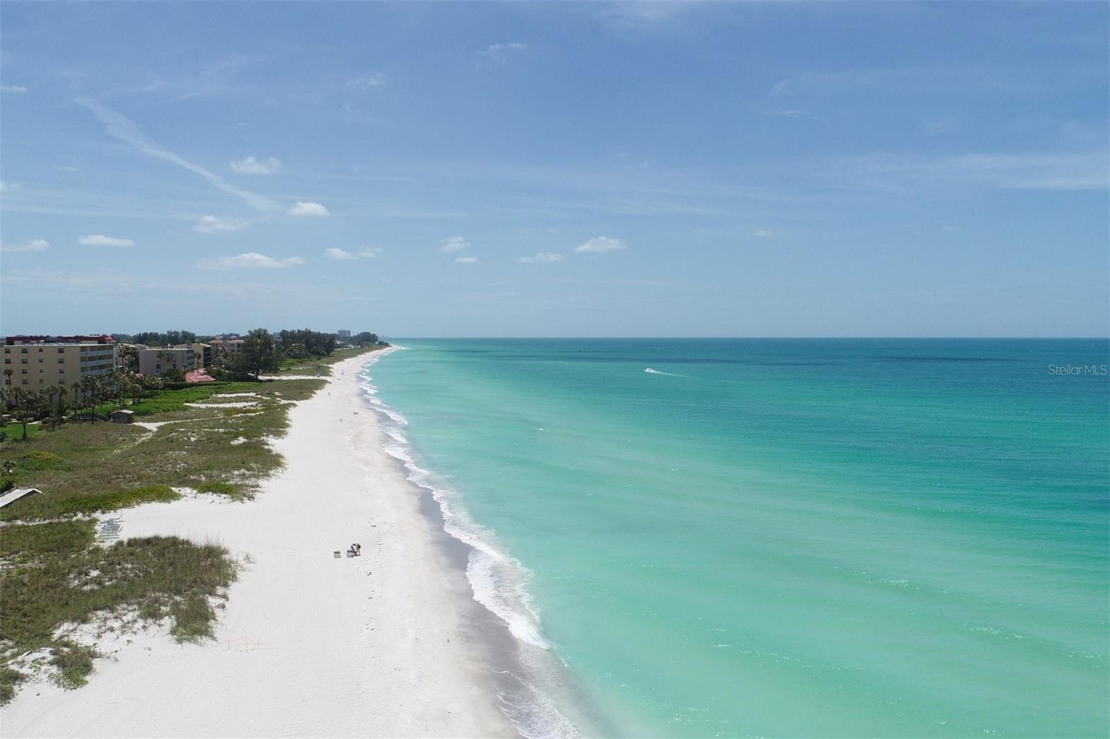 4350 CHATHAM DR #208, LONGBOAT KEY, FL, 34228