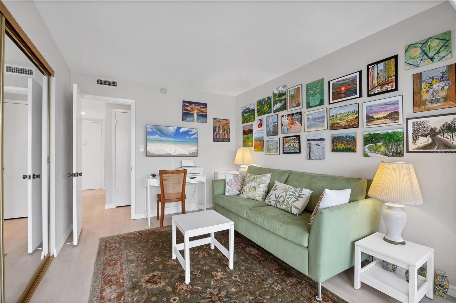 4350 CHATHAM DR #208, LONGBOAT KEY, FL, 34228