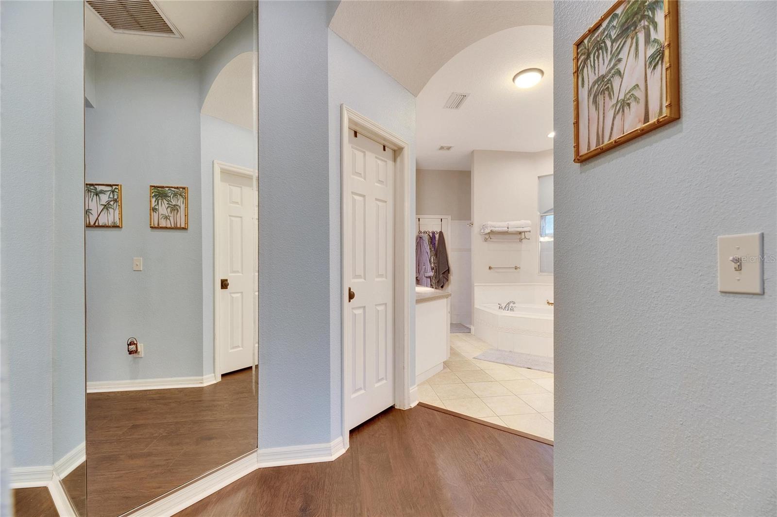 2512 CENTENNIAL FALCON DR, VALRICO, FL, 33596