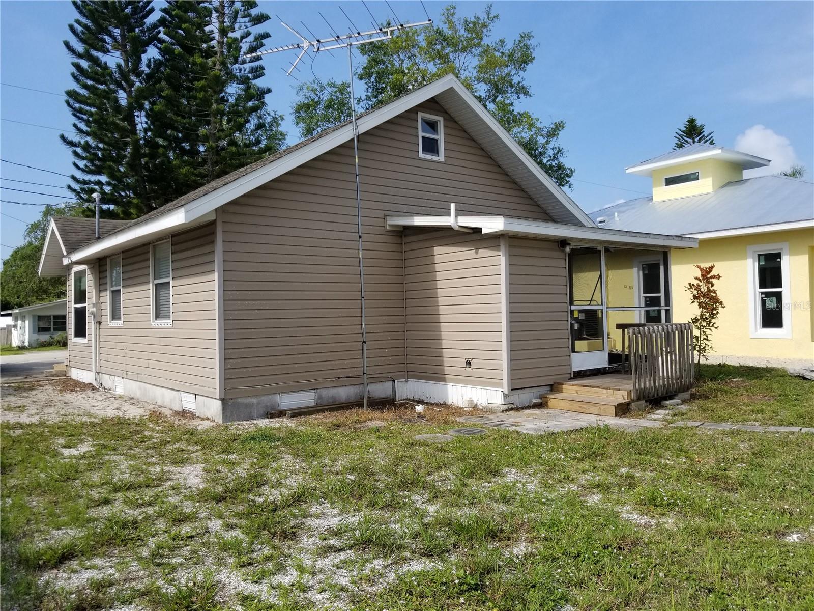 20 W BAY ST, ENGLEWOOD, FL, 34223