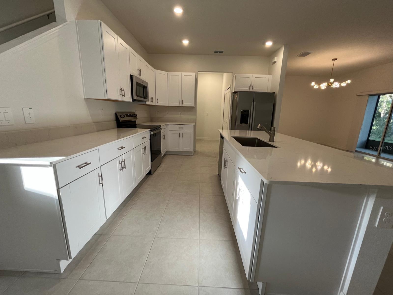 10042 TRUMPET HONEYSUCKLE WAY, SAN ANTONIO, FL, 33576