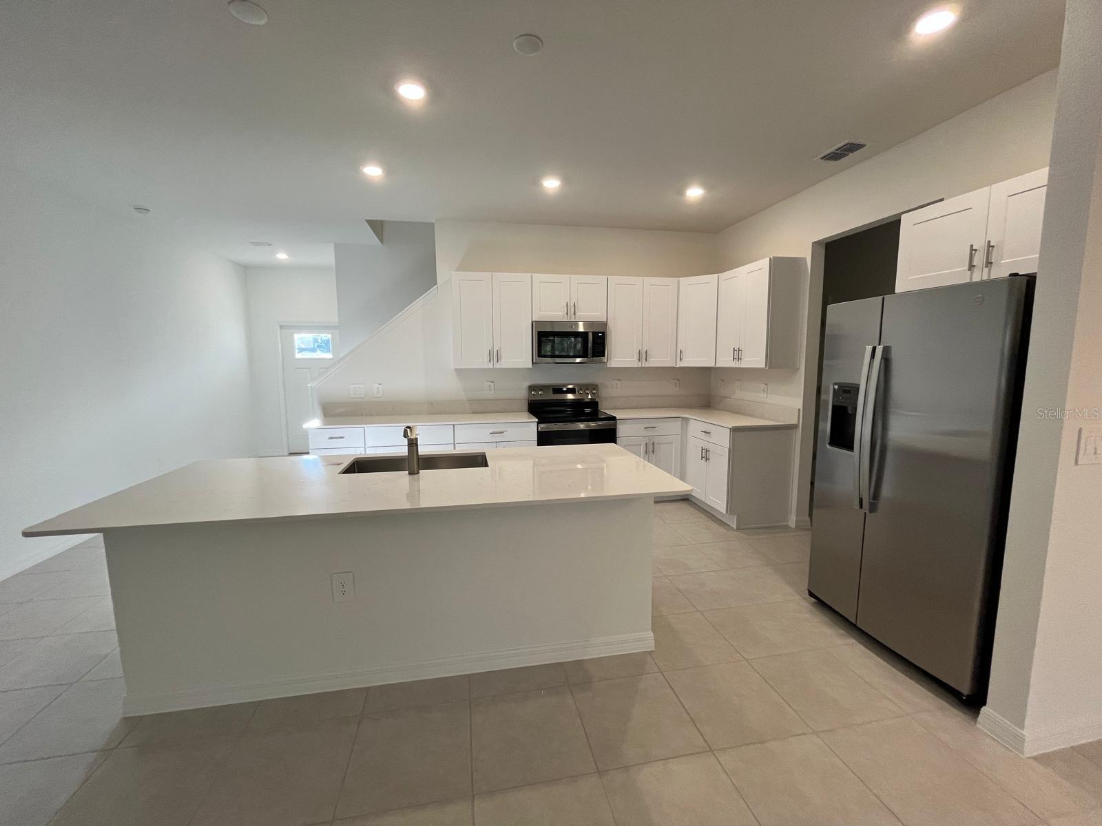 10042 TRUMPET HONEYSUCKLE WAY, SAN ANTONIO, FL, 33576