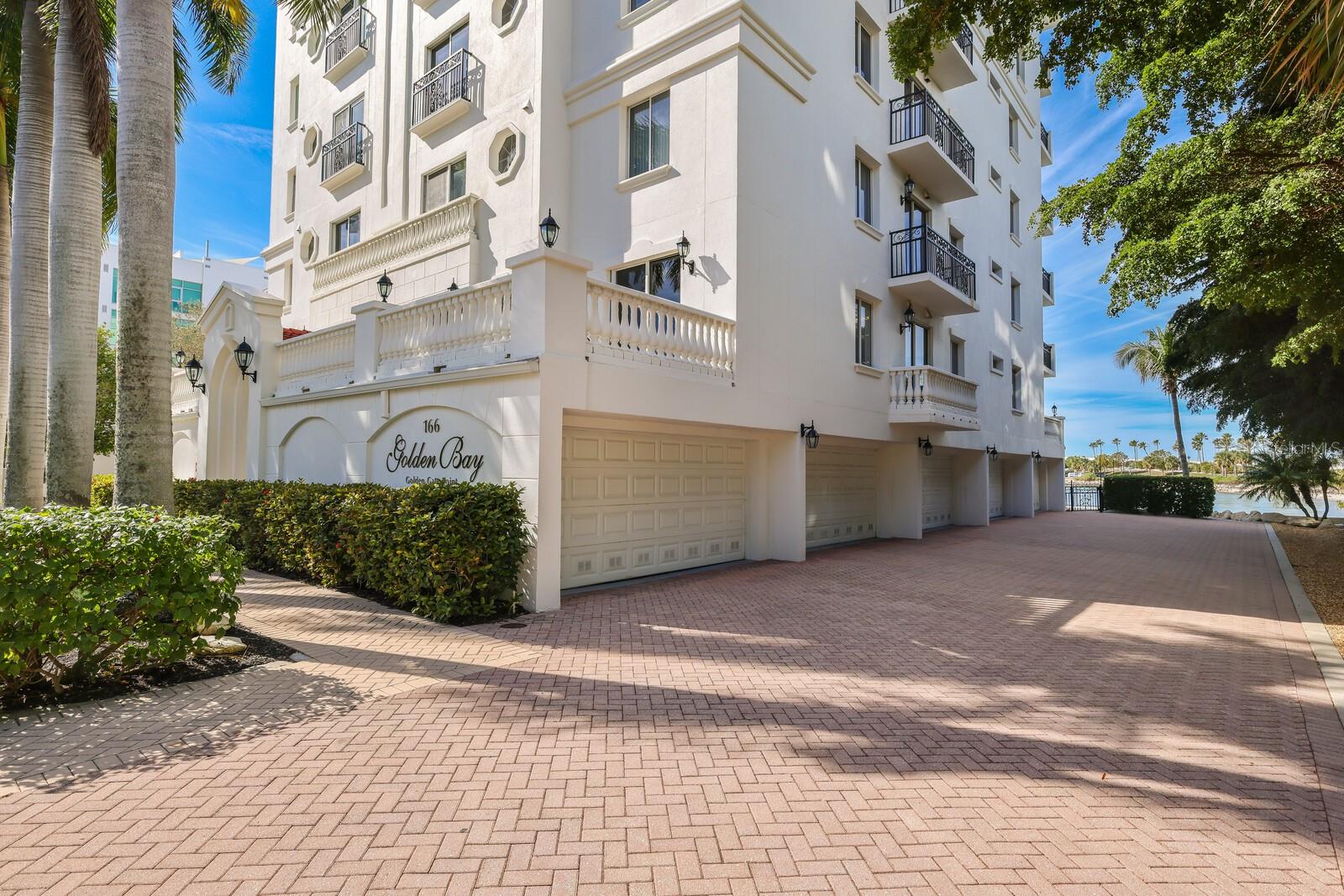 166 GOLDEN GATE PT #21, SARASOTA, FL, 34236