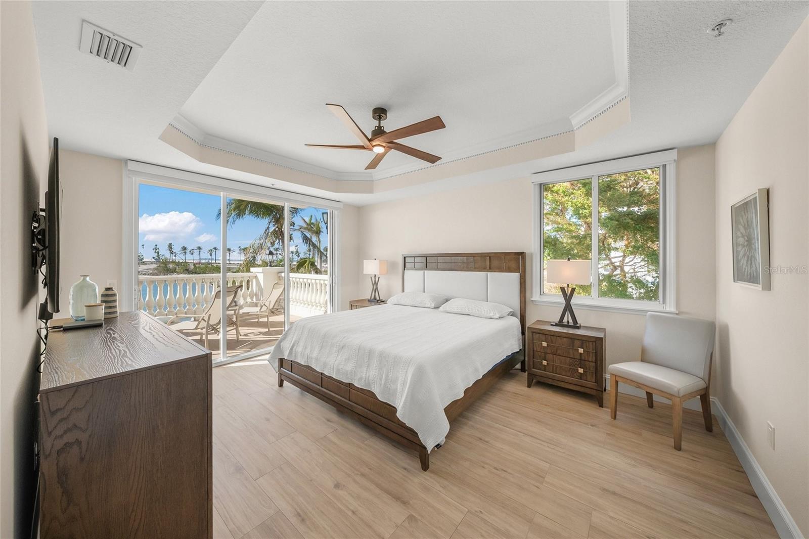 166 GOLDEN GATE PT #21, SARASOTA, FL, 34236