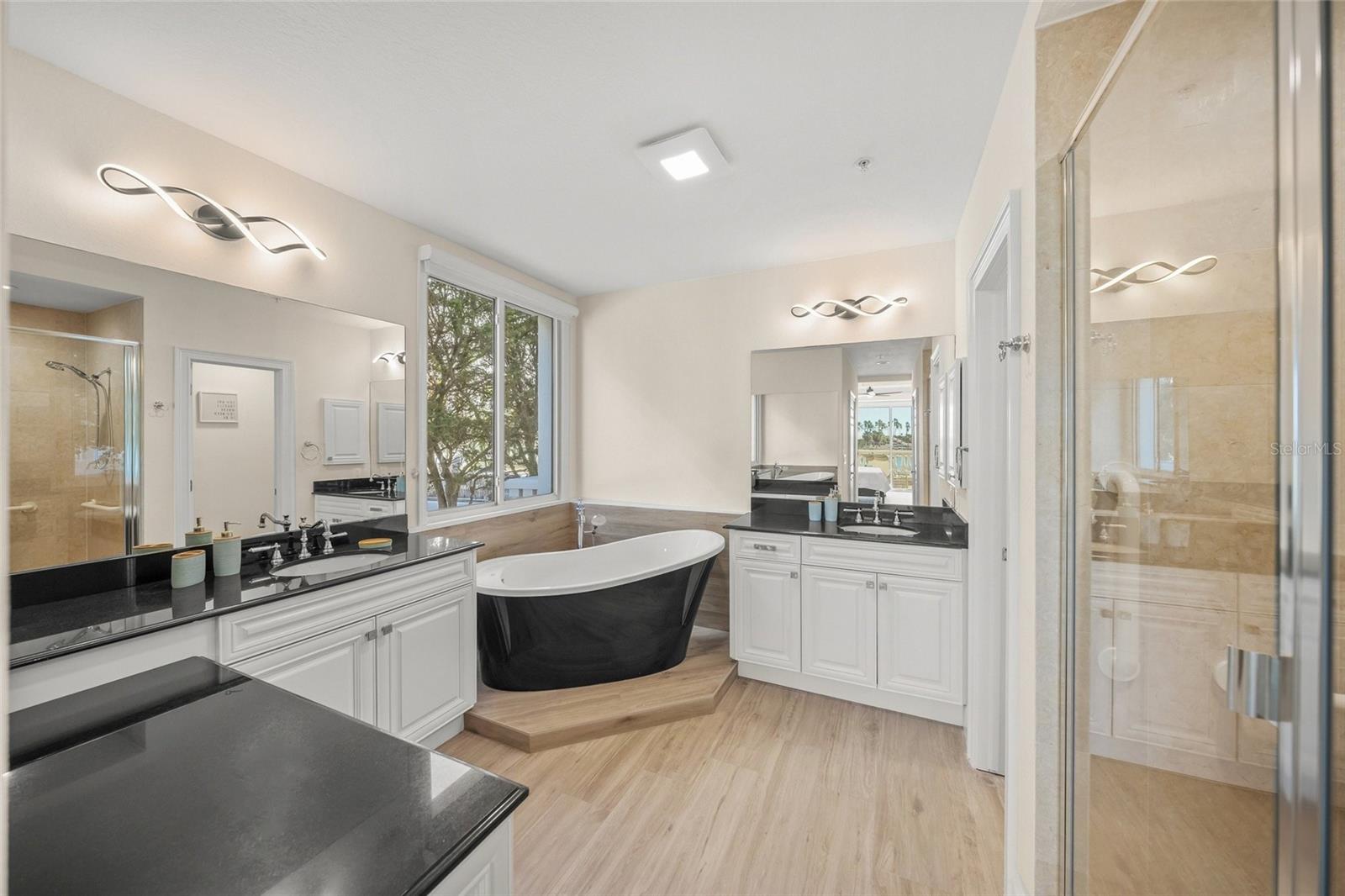 166 GOLDEN GATE PT #21, SARASOTA, FL, 34236