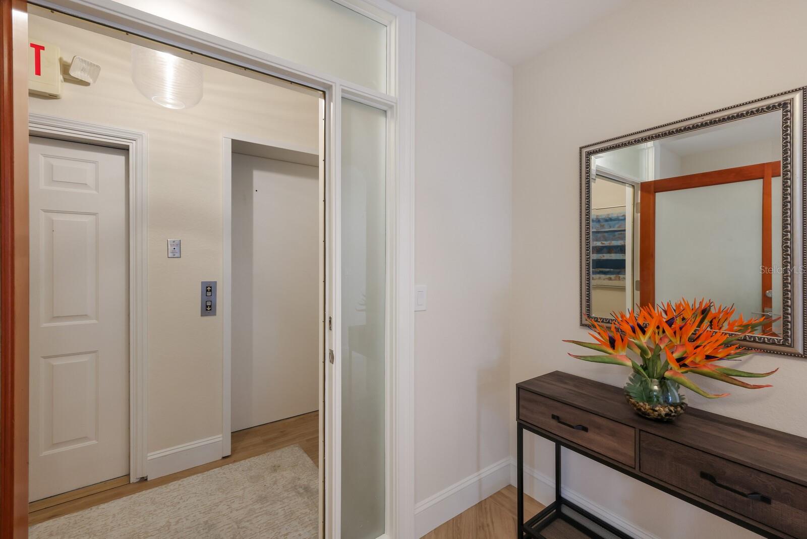 166 GOLDEN GATE PT #21, SARASOTA, FL, 34236