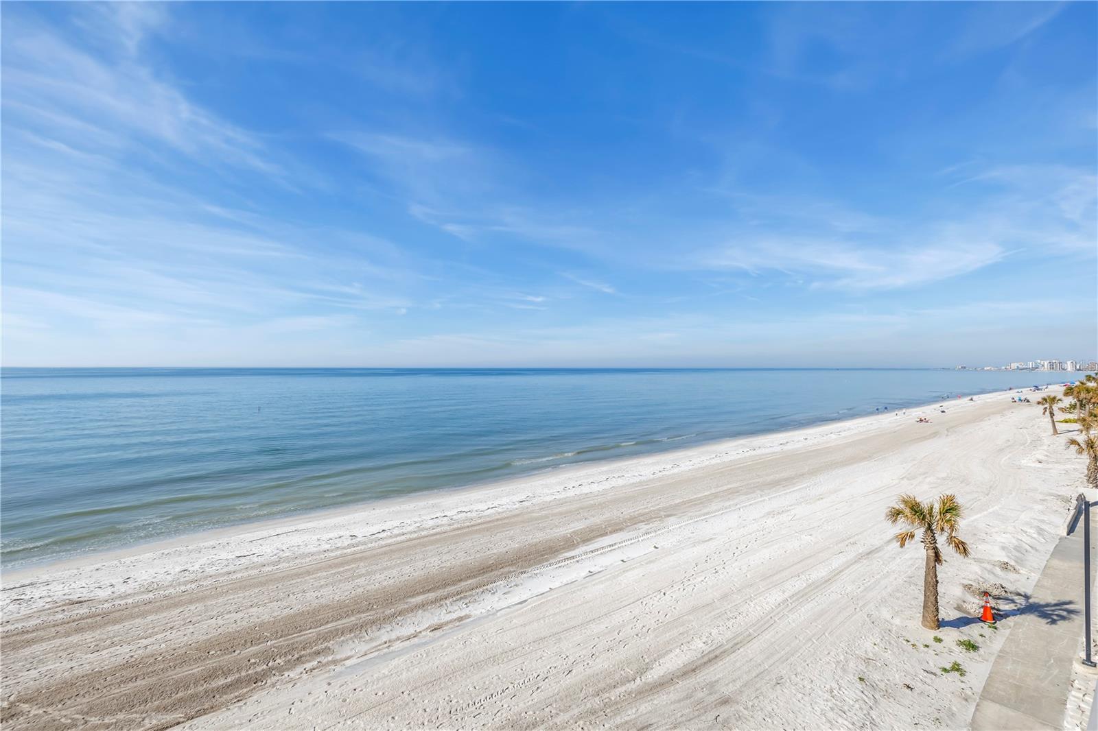 1660 GULF BLVD #304, CLEARWATER BEACH, FL, 33767