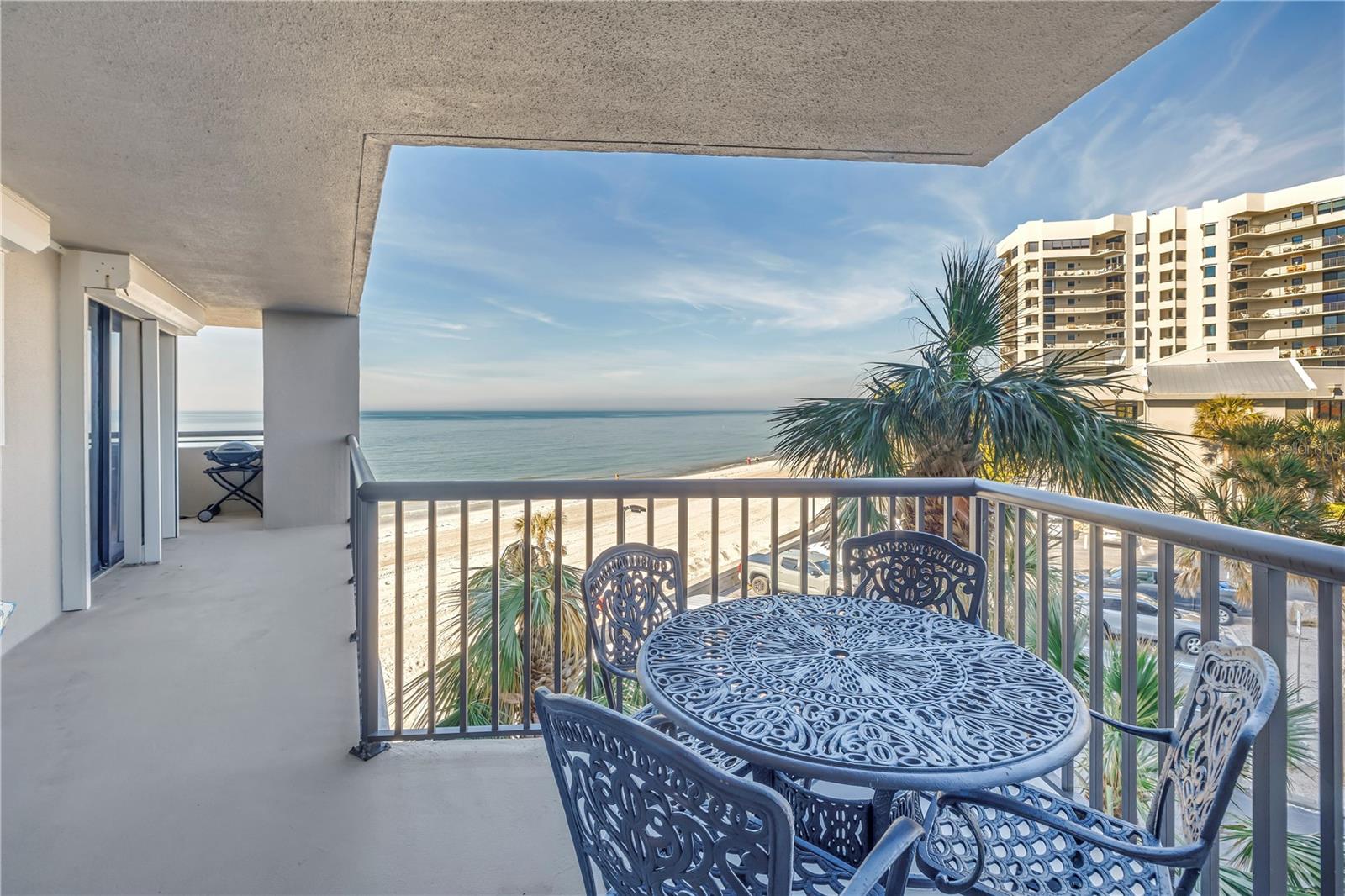 1660 GULF BLVD #304, CLEARWATER BEACH, FL, 33767