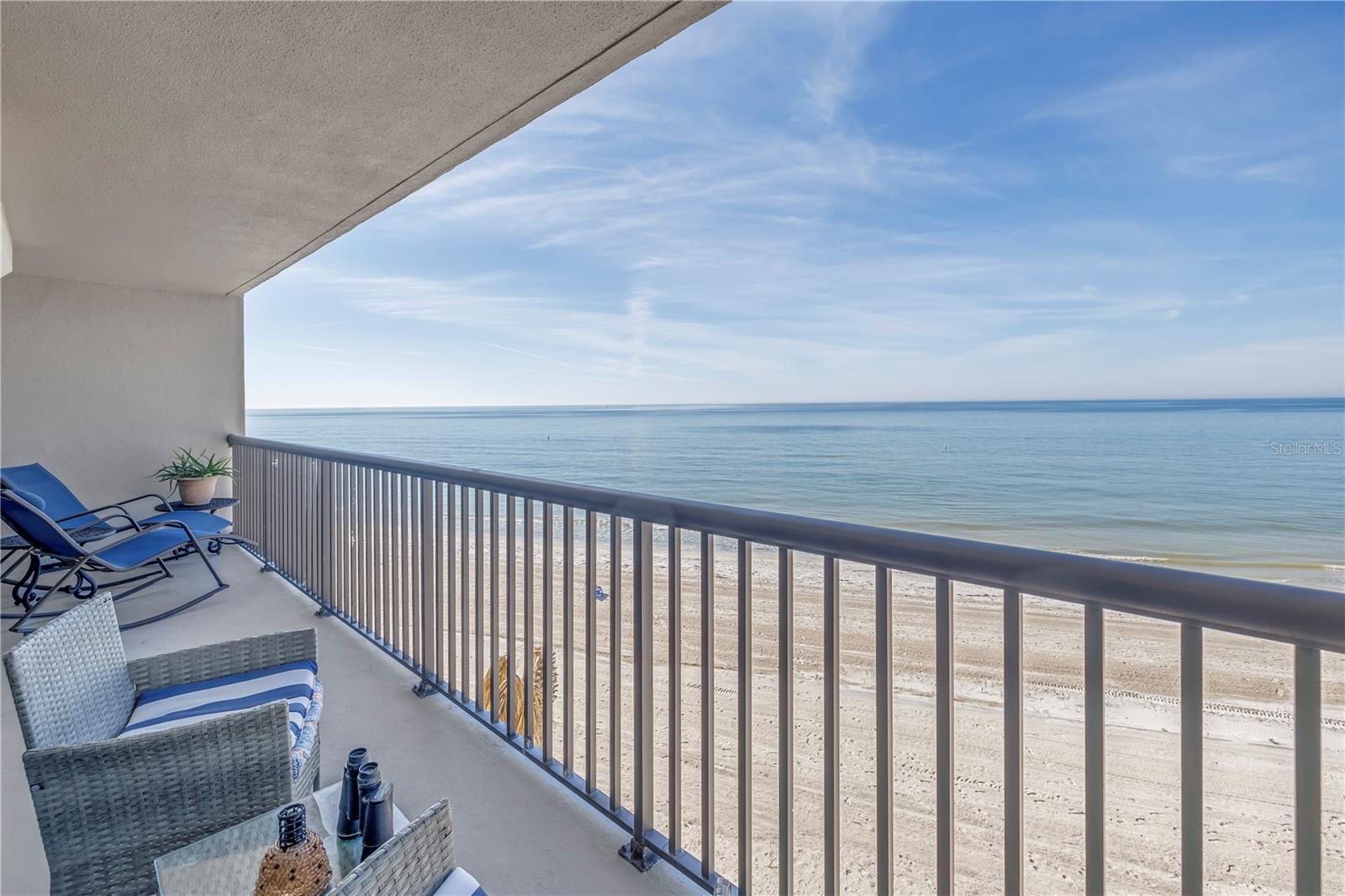 1660 GULF BLVD #304, CLEARWATER BEACH, FL, 33767
