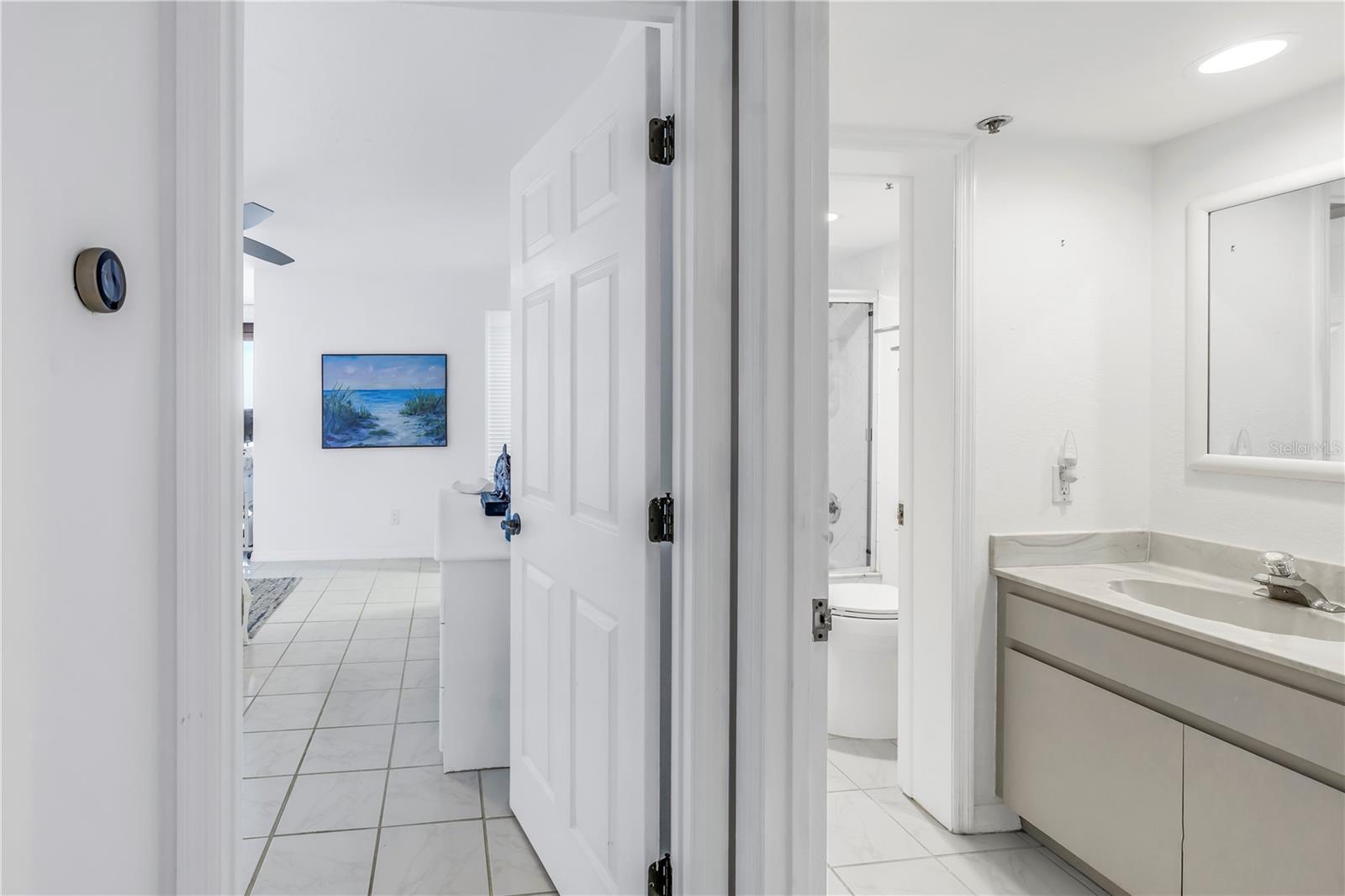 1660 GULF BLVD #304, CLEARWATER BEACH, FL, 33767