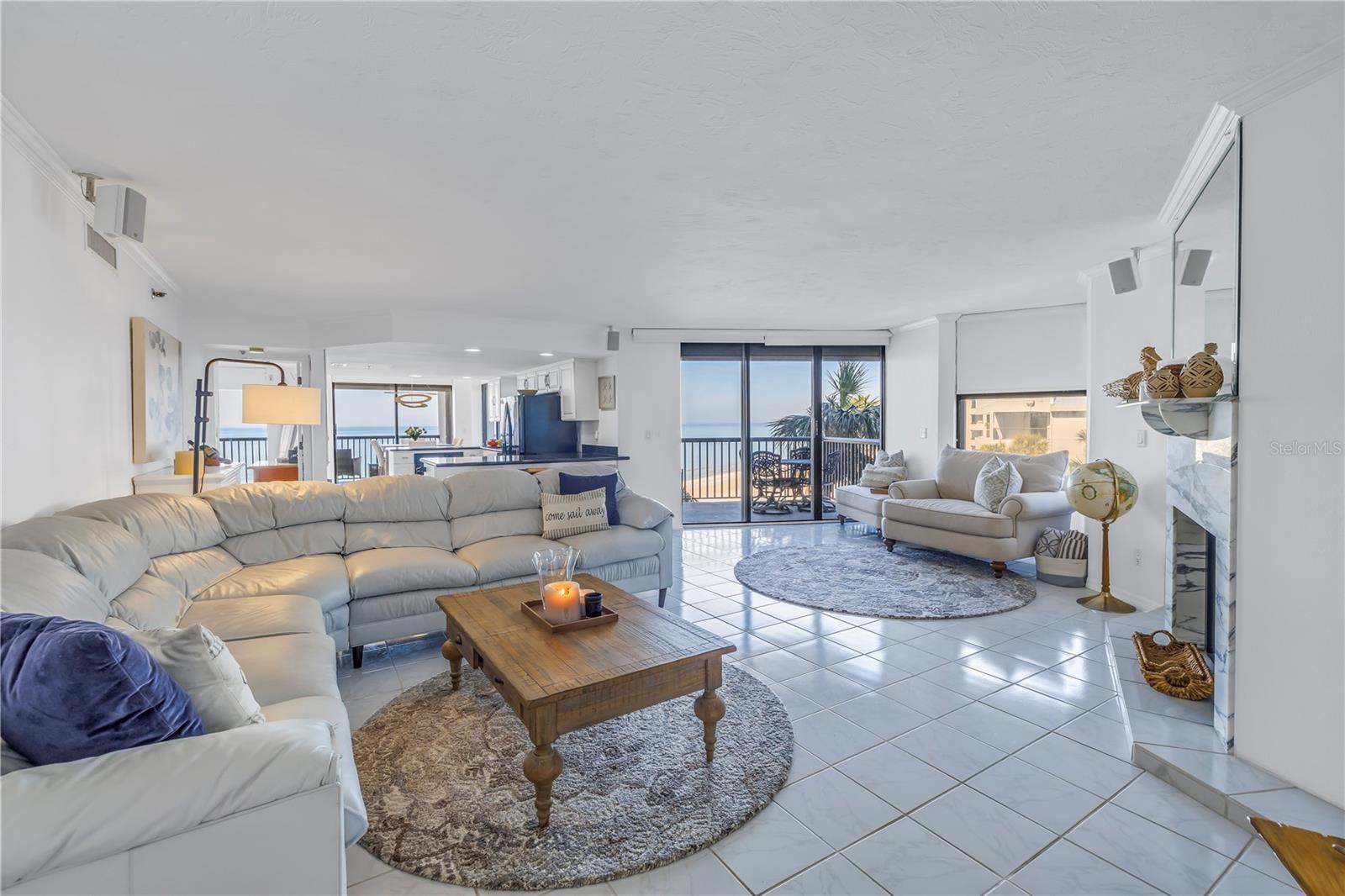 1660 GULF BLVD #304, CLEARWATER BEACH, FL, 33767