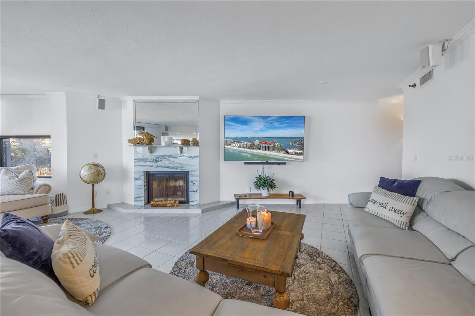 1660 GULF BLVD #304, CLEARWATER BEACH, FL, 33767