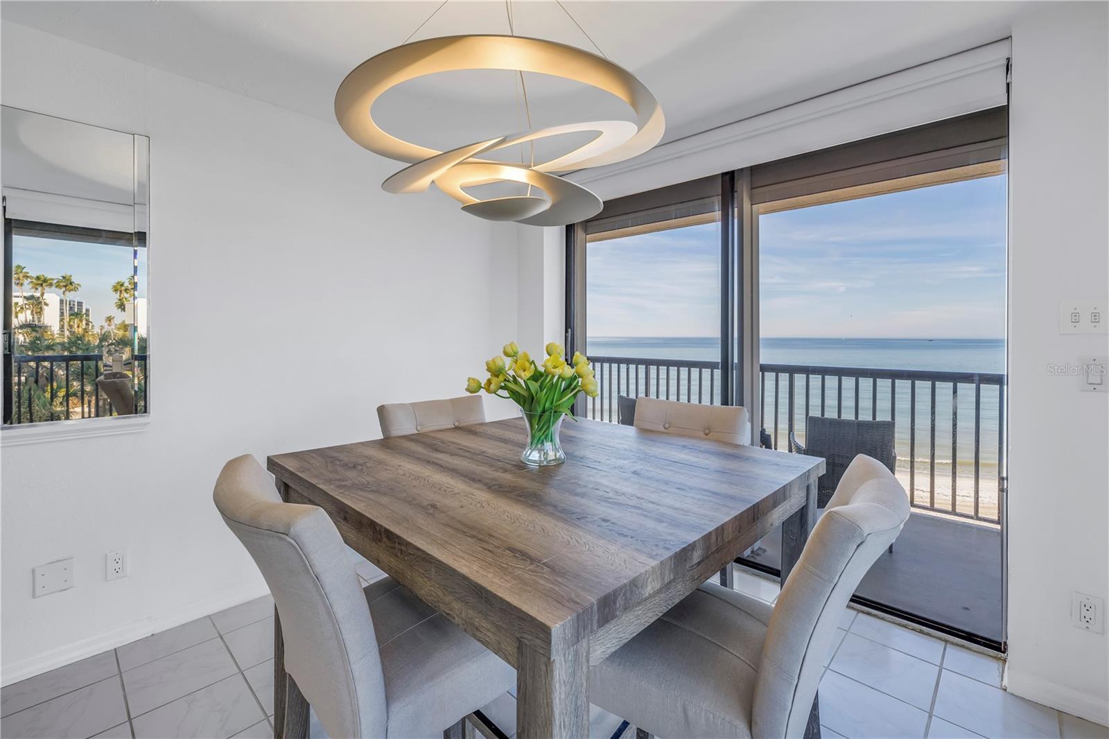 1660 GULF BLVD #304, CLEARWATER BEACH, FL, 33767