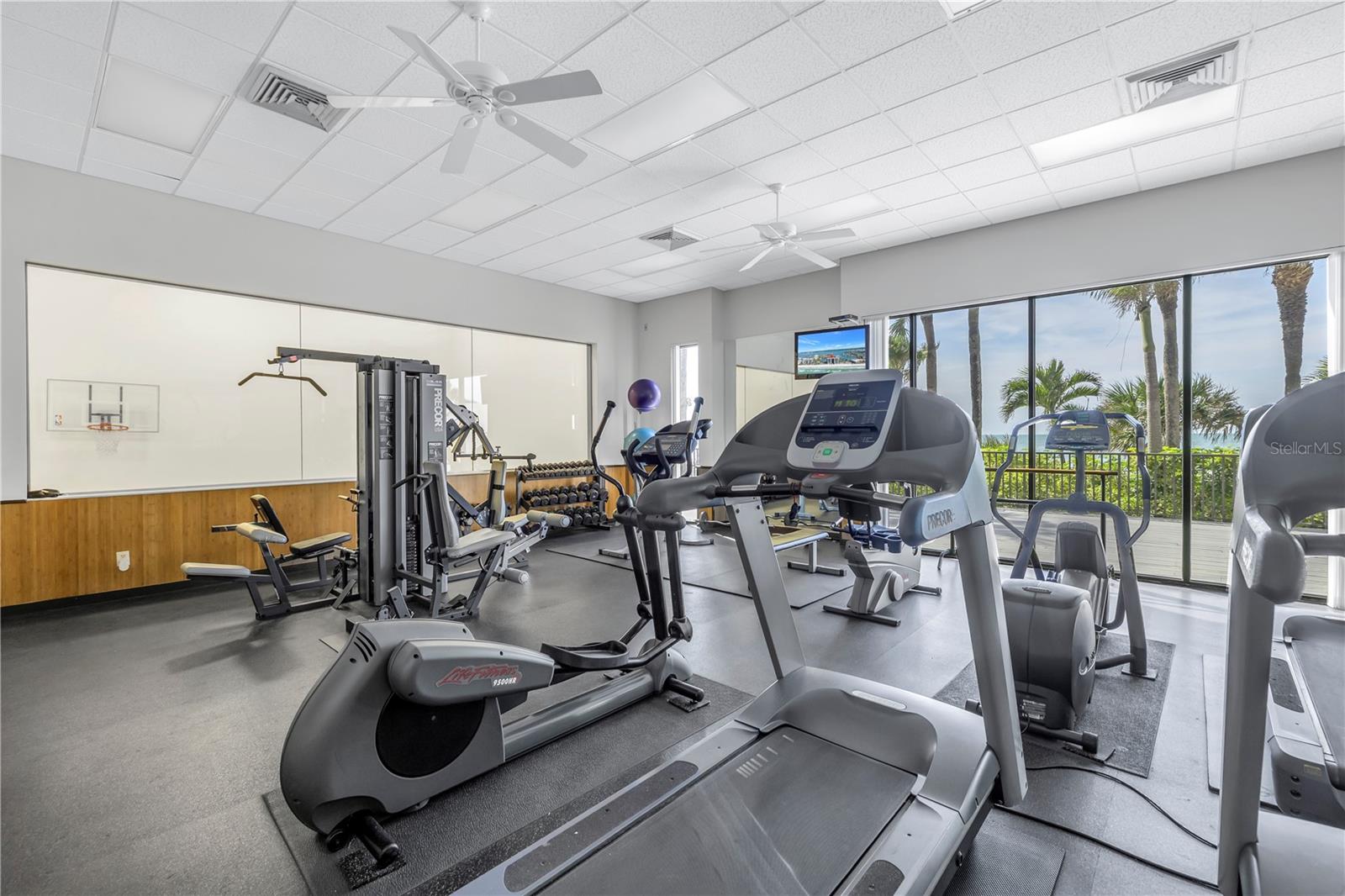 1660 GULF BLVD #304, CLEARWATER BEACH, FL, 33767