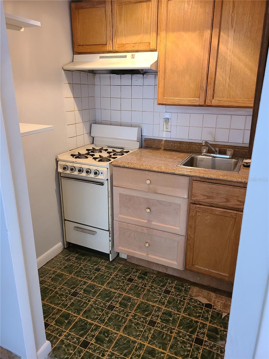 1202 RIDGEWOOD AVE #225, HOLLY HILL, FL, 32117