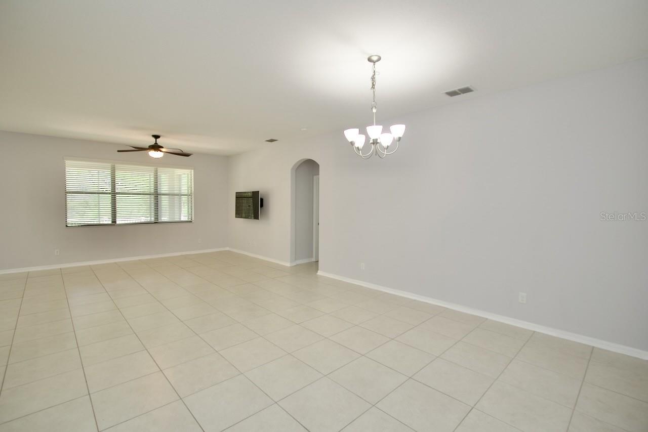 8424 BLUEVINE SKY DR, LAND O LAKES, FL, 34637
