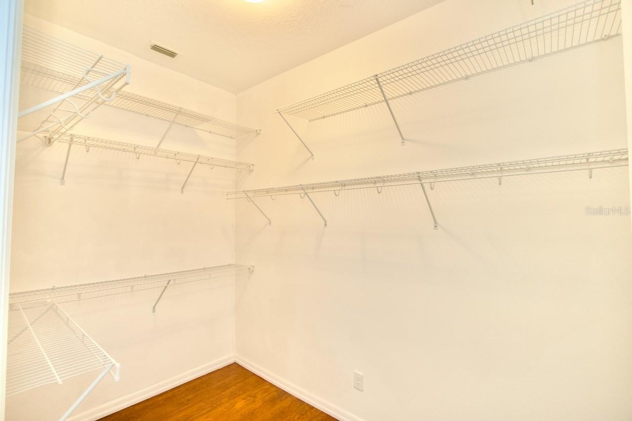 8424 BLUEVINE SKY DR, LAND O LAKES, FL, 34637