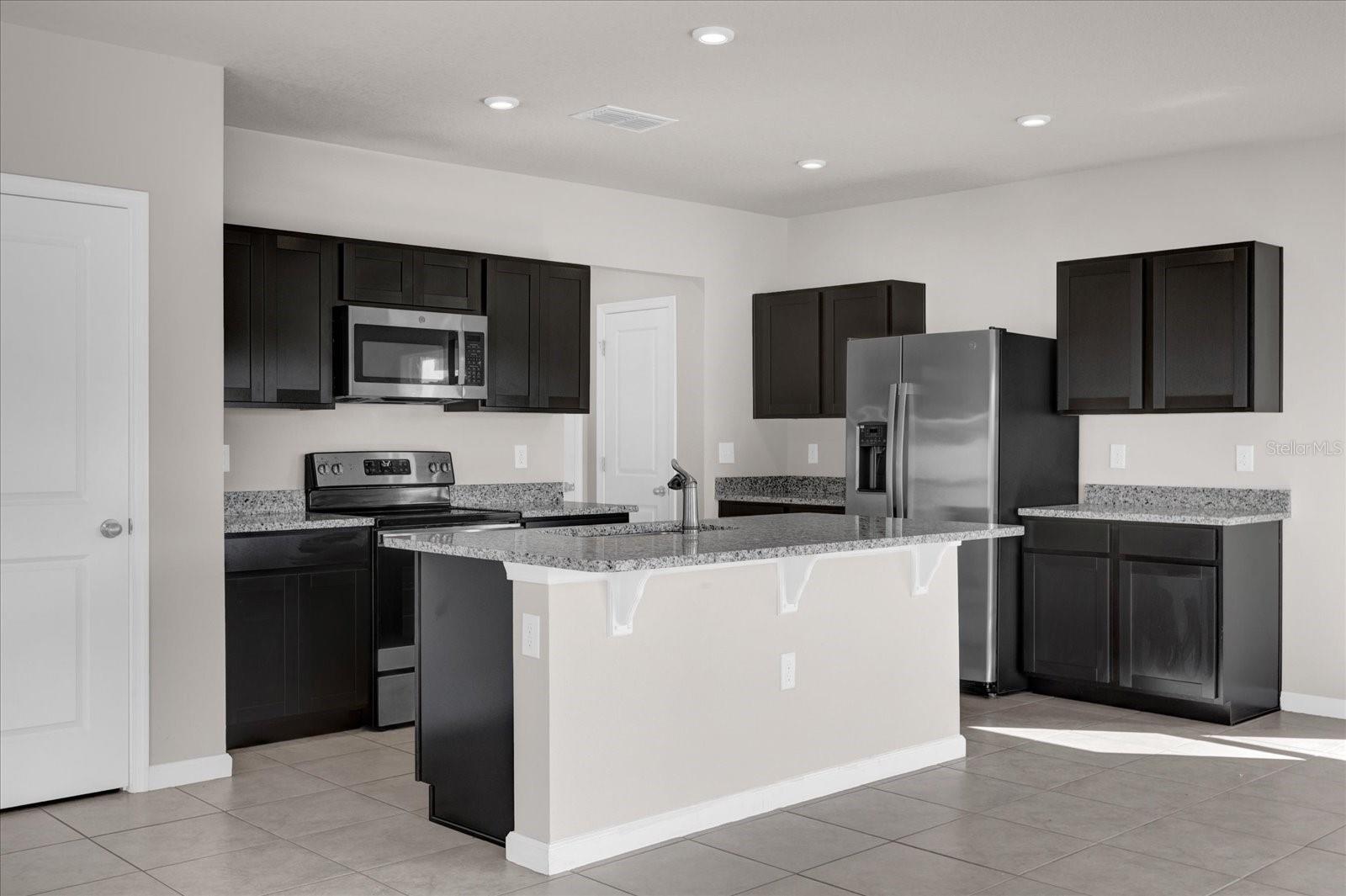 718 EAGLE LANDING BLVD, WINTER HAVEN, FL, 33880