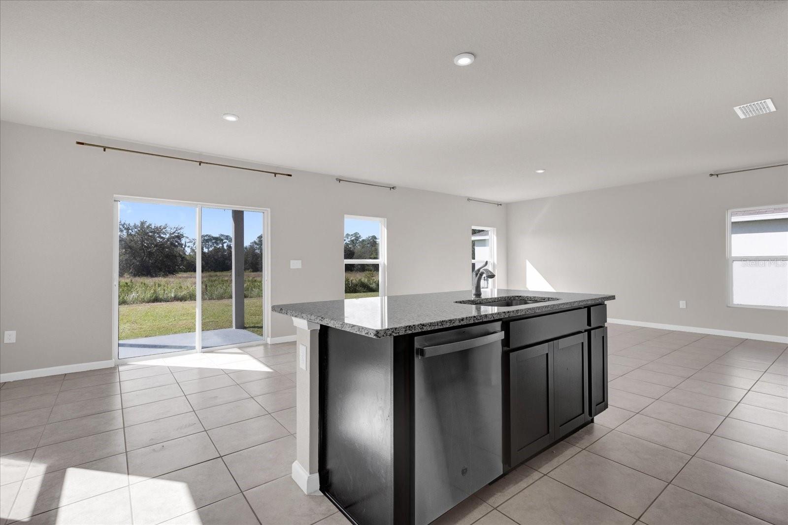 718 EAGLE LANDING BLVD, WINTER HAVEN, FL, 33880