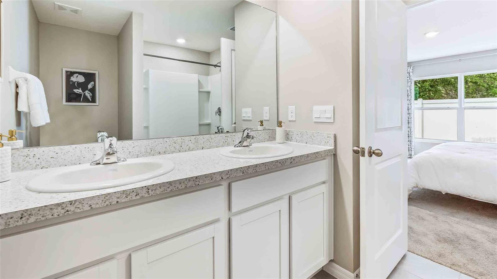 5314 OXFORD GRAY RD, WESLEY CHAPEL, FL, 33545