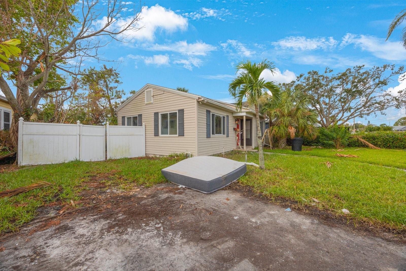 108 85TH AVE N, ST PETERSBURG, FL, 33702