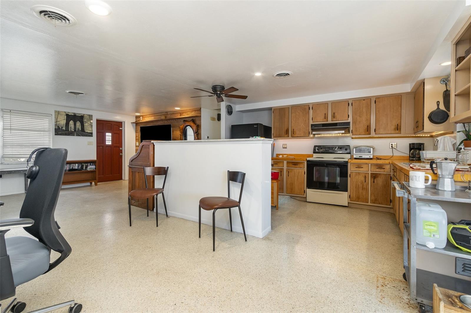 168 DARTMOUTH DR NW, PORT CHARLOTTE, FL, 33952