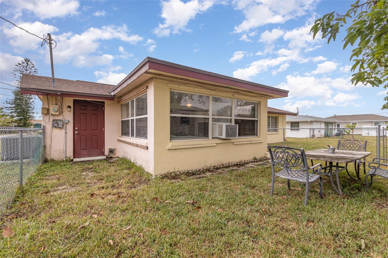 168 DARTMOUTH DR NW, PORT CHARLOTTE, FL, 33952