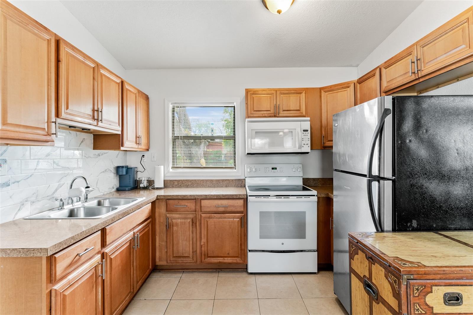 911 16TH AVE NW, LARGO, FL, 33770