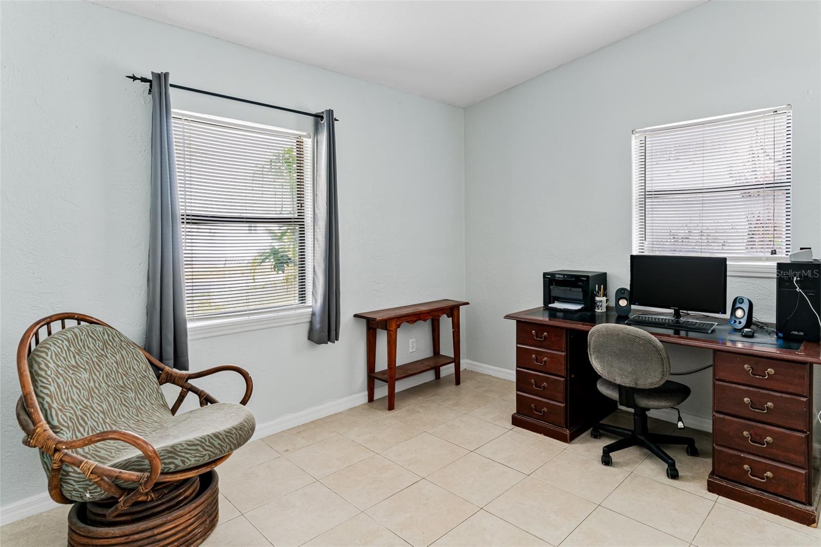 911 16TH AVE NW, LARGO, FL, 33770