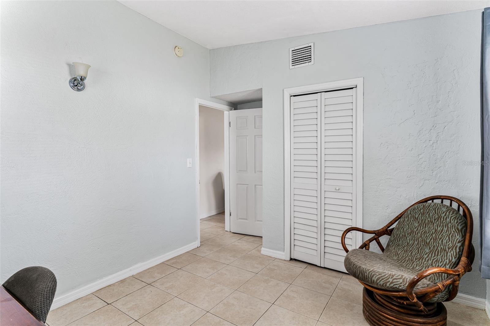 911 16TH AVE NW, LARGO, FL, 33770