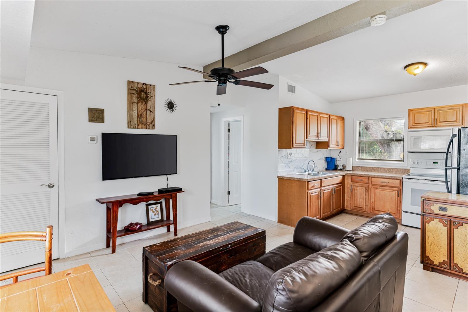 911 16TH AVE NW, LARGO, FL, 33770