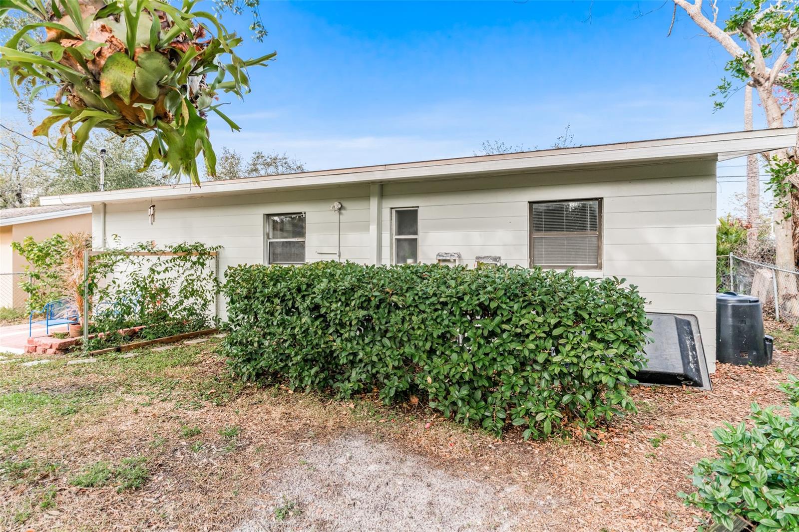 911 16TH AVE NW, LARGO, FL, 33770