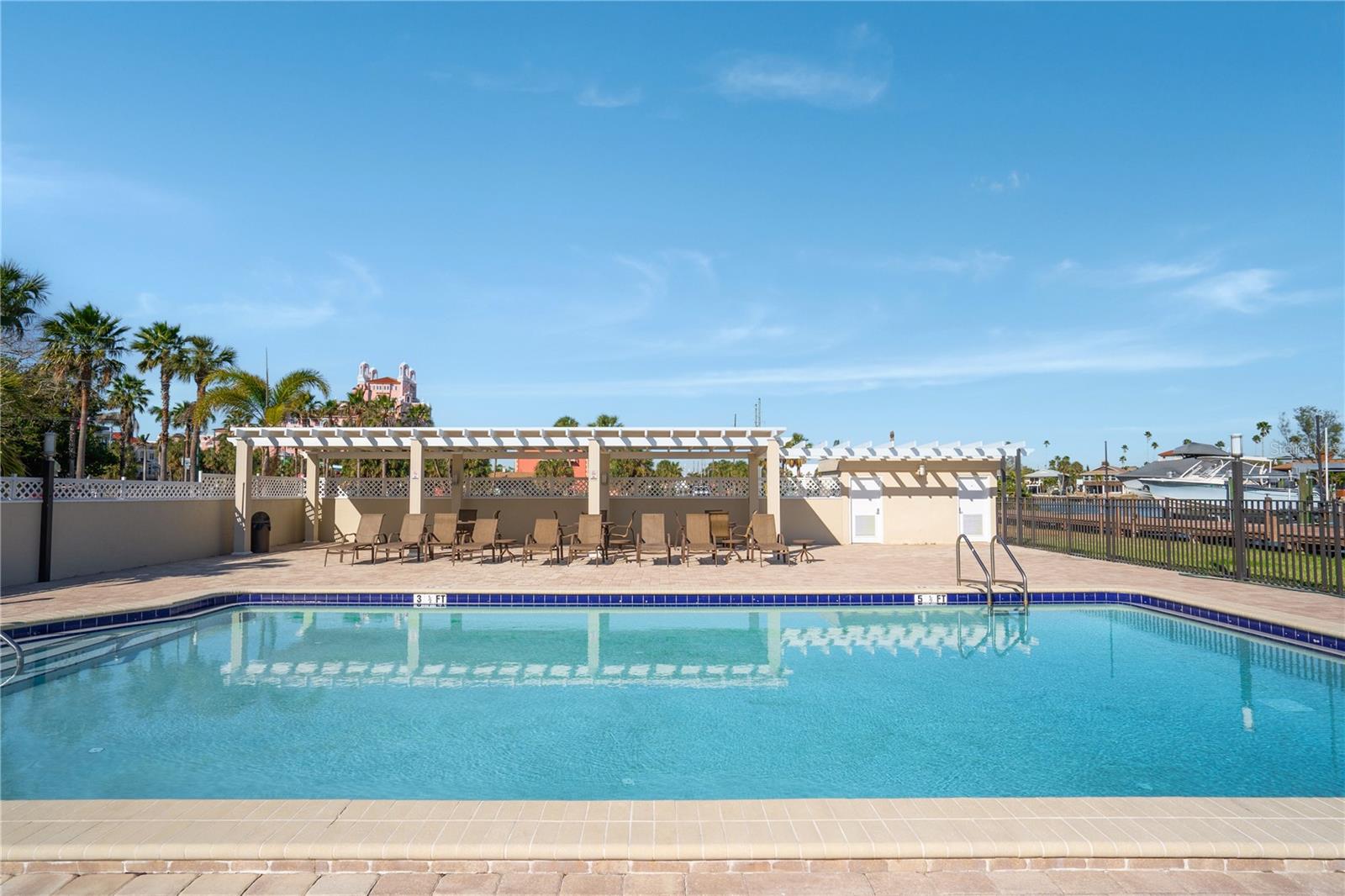 3200 GULF BLVD #204, ST PETE BEACH, FL, 33706