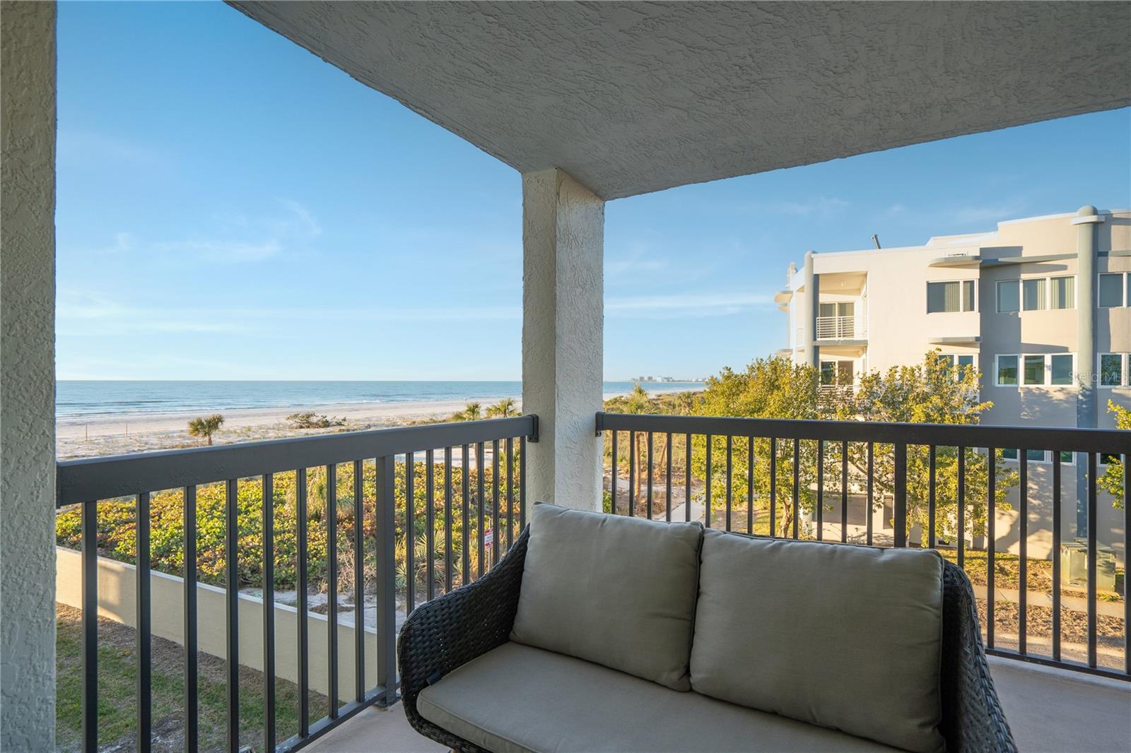 3200 GULF BLVD #204, ST PETE BEACH, FL, 33706