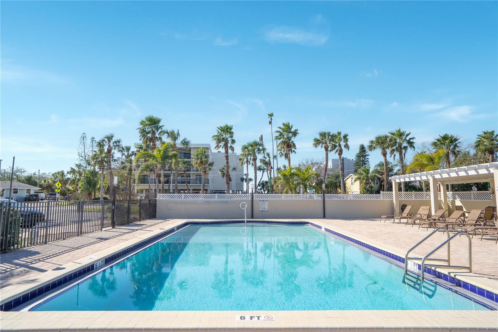 3200 GULF BLVD #204, ST PETE BEACH, FL, 33706