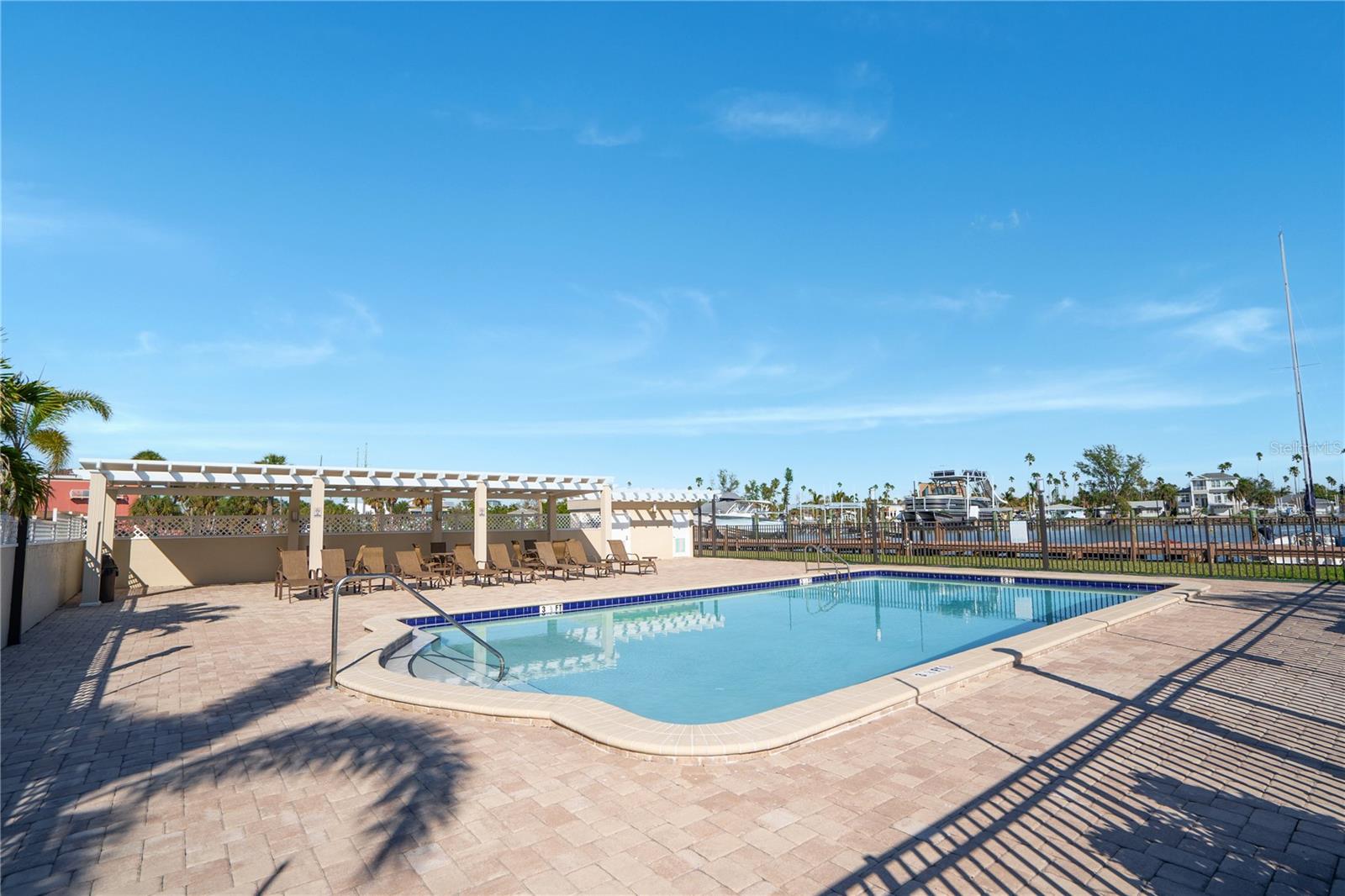 3200 GULF BLVD #204, ST PETE BEACH, FL, 33706