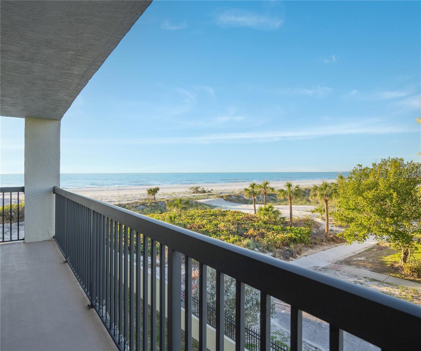 3200 GULF BLVD #204, ST PETE BEACH, FL, 33706