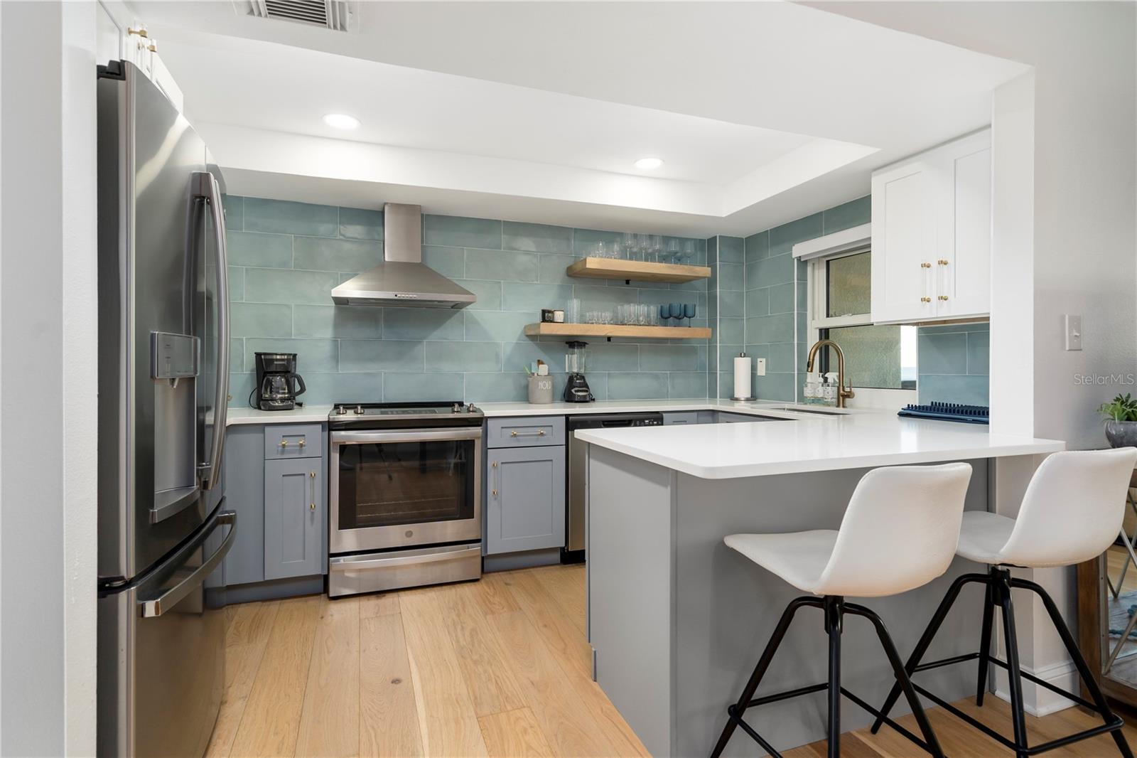 3200 GULF BLVD #204, ST PETE BEACH, FL, 33706